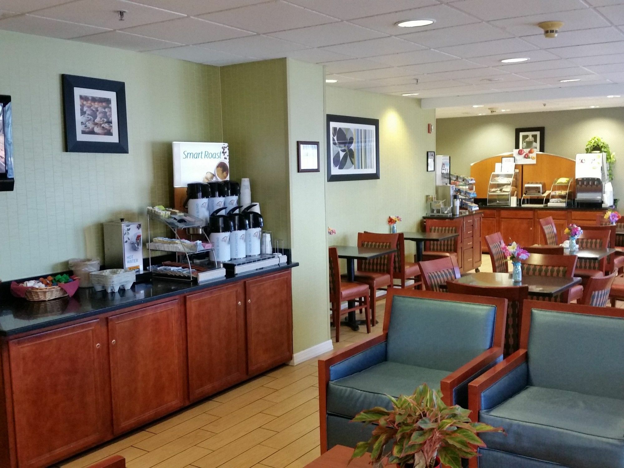 Holiday Inn Express & Suites Allentown-Dorney Park Area By Ihg Eksteriør bilde